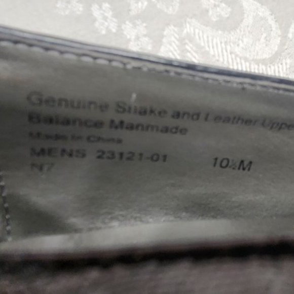 Men's Stacy Adams Black Snakeskin and Leather Tassel Slip-on Dress Loafer - Picture 10 of 12